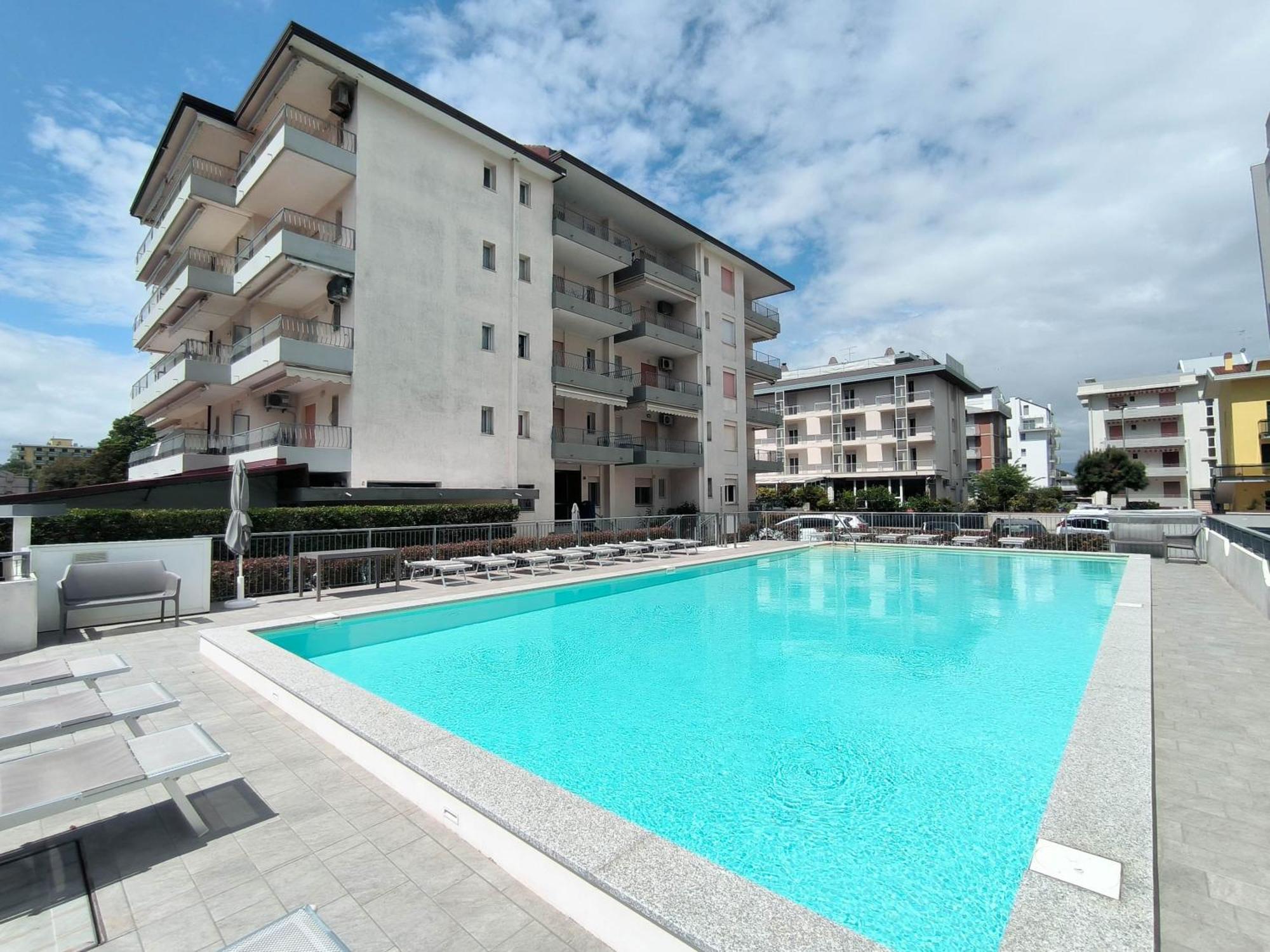 San Nichola'S Lägenhet Lido di Jesolo Exteriör bild